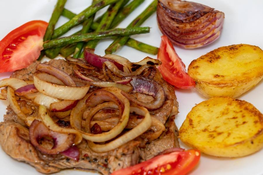 Bife Acebolado