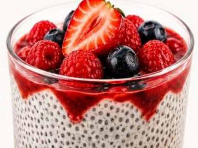 Pudim de Chia com Frutas Vermelhas